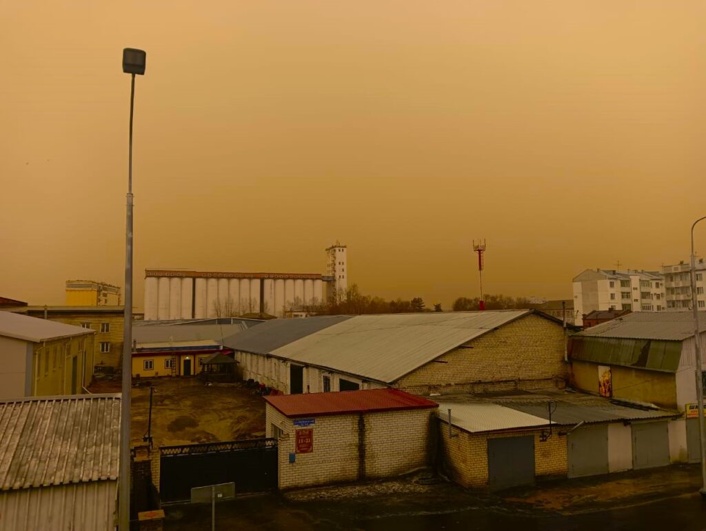 «Апокалипсис!»: жителей Приамурья напугала спустившаяся с небес тьма