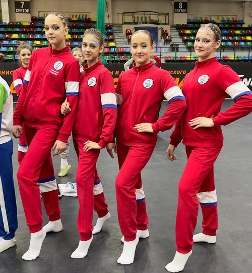 Амурские пилонистки привезли из Хабаровска 23 медали