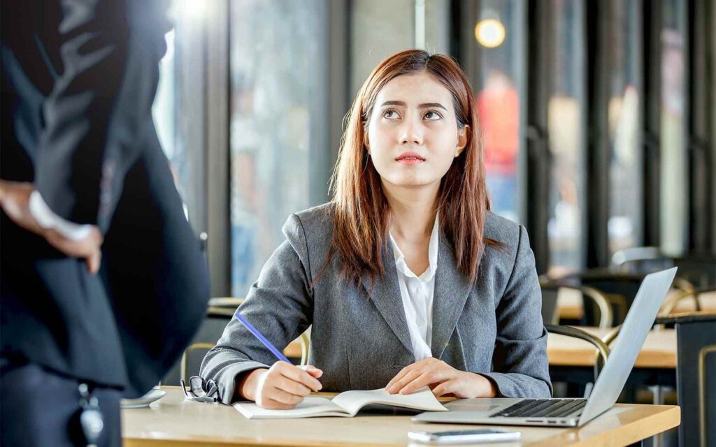 нелюбимая работа, ненавистная работа, истории про нелюбимую работу, адская работа