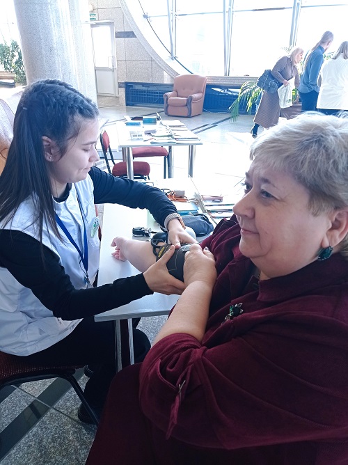 Бесплатное здоровье: амурчане могут пригласить врачей в офис