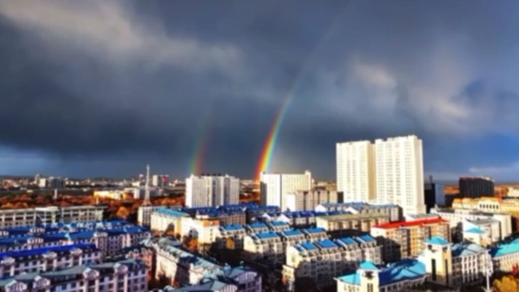 Двойная радуга над Амуром порадовала китайский соседей