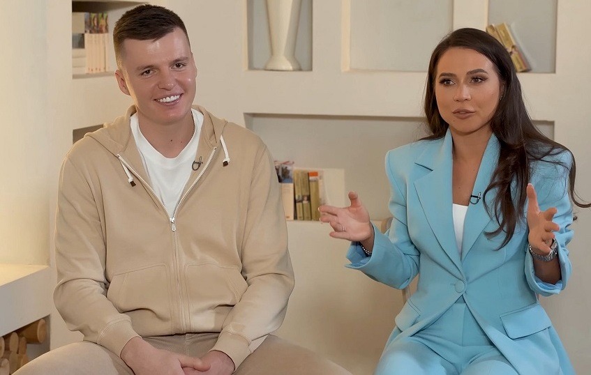 Валерия и Артём Чекалины