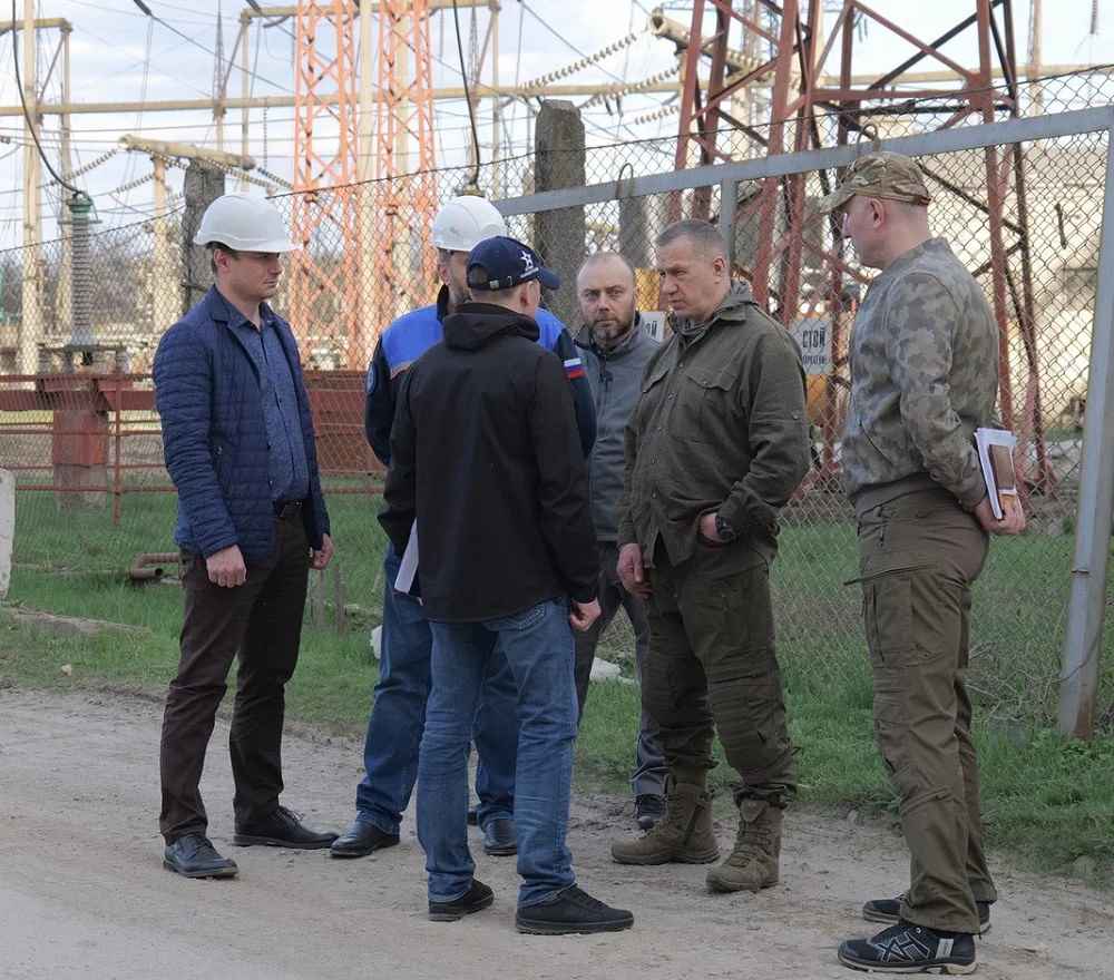 Юрий Трутнев оценил героическую работу энергетиков Донецкой Народной Республики 