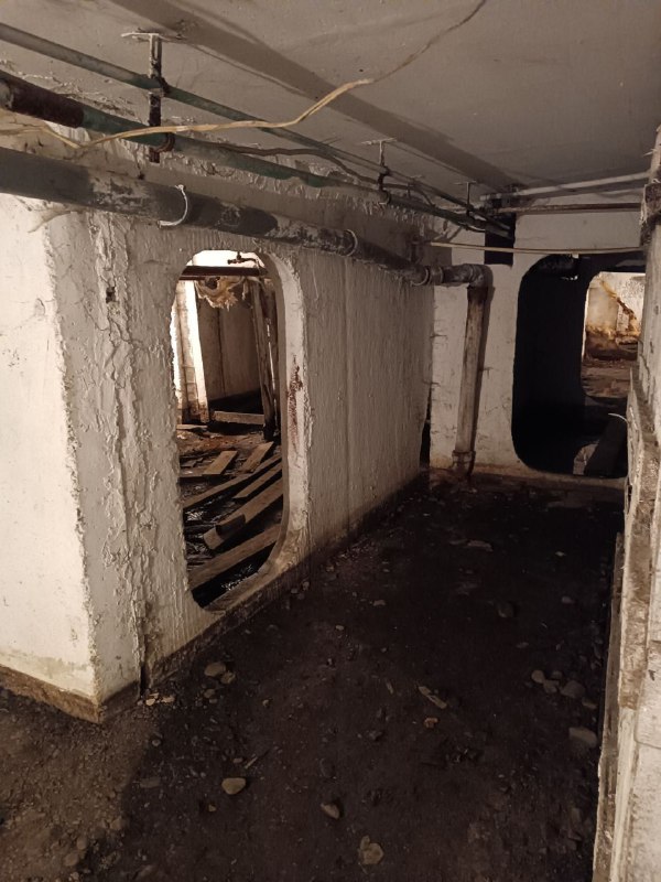 Управляющую компанию из Райчихинска заставили бороться с сыростью