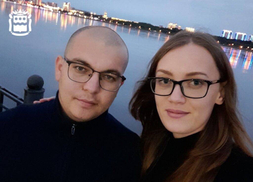 Космическая пара: сотрудники Восточного поженятся в День космонавтики на выставке-форуме в Москве