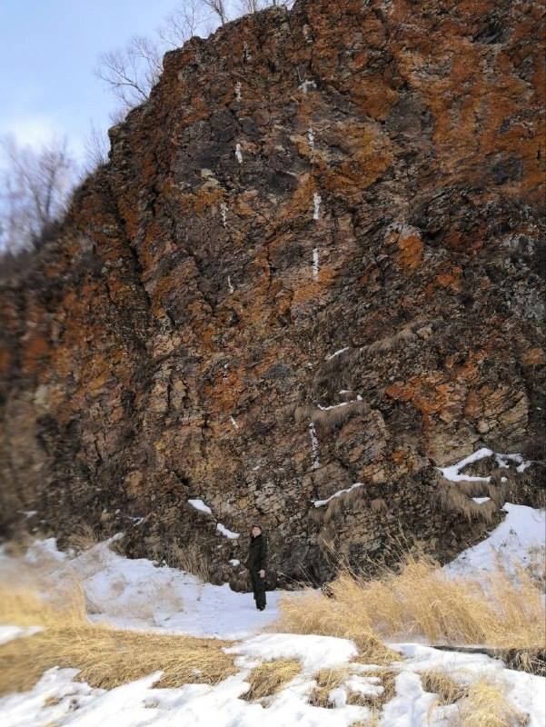 Амурчане просят «расширить» Михайловские столбы, чтобы спасти их от разрушения
