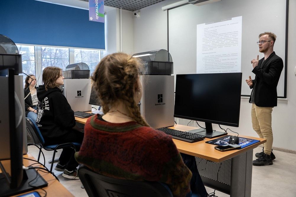 конференция, школа 3D-анимации Sato