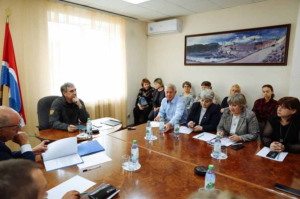 Василий Орлов, встреча с членами штабов поддержки семей участников СВО