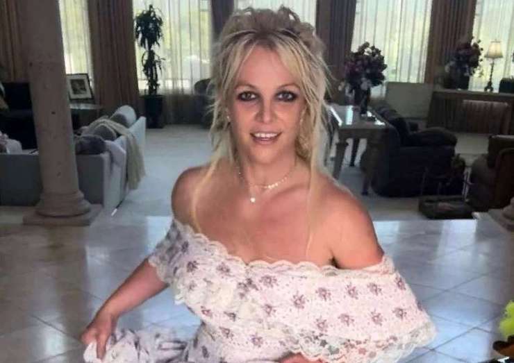 Бритни Спирс