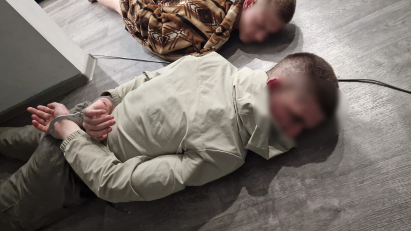 Вскрыли гараж, угнали мотоциклы: в Благовещенске накрыли банду юных воров