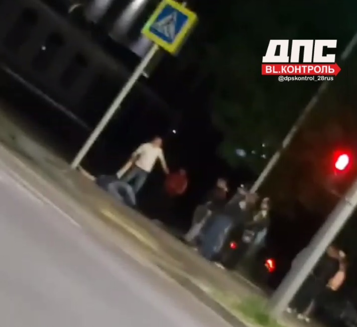 Заявка на UFC: ночные бои в центре Благовещенска накрыла полиция