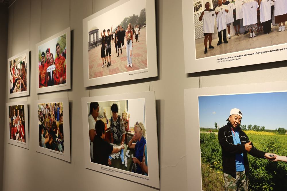 В Благовещенске в рамках Российско-китайского экономического форума «АмурЭкспо-2024» одновременно открыли сразу две выставки.