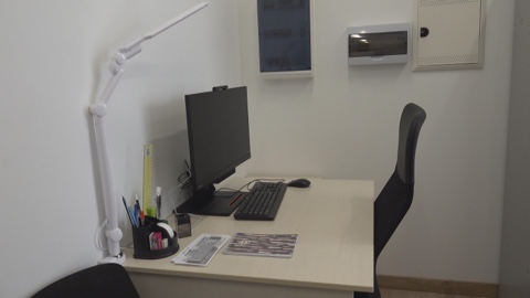 открытие полицейского участка, Свободный