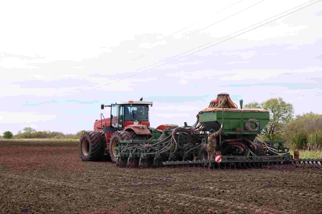 губернатор вышел в поля Приамурья