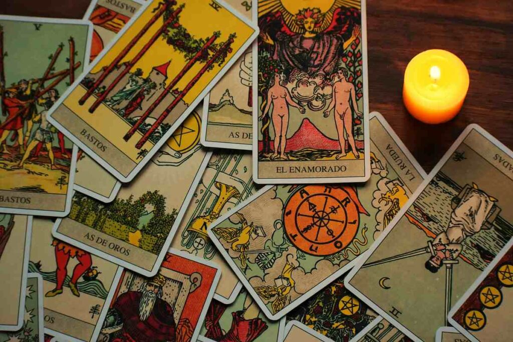 гадание на картах таро, карты Таро, история Таро, верить ли Таро