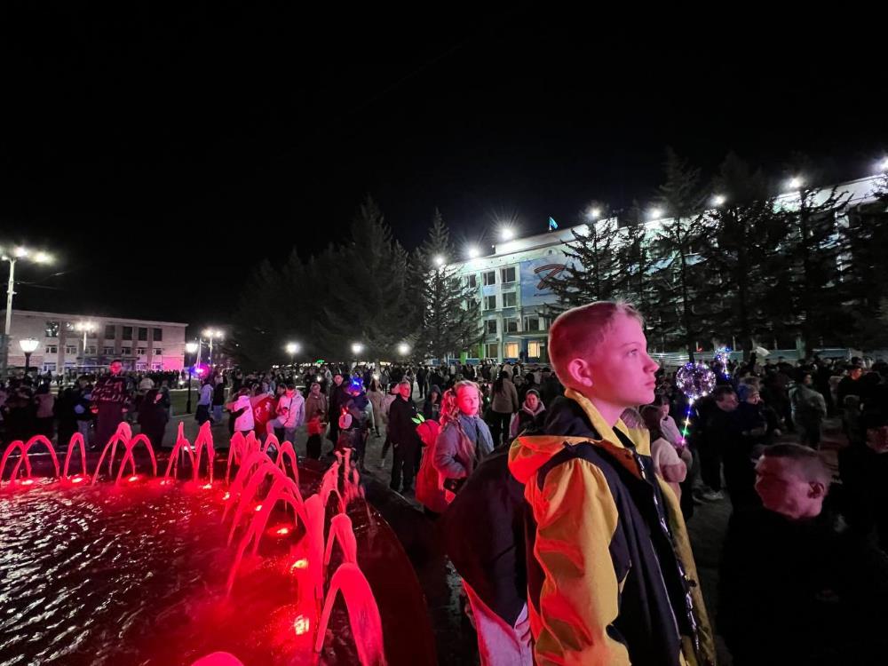 Праздничные огни озарили небо над Белогорском