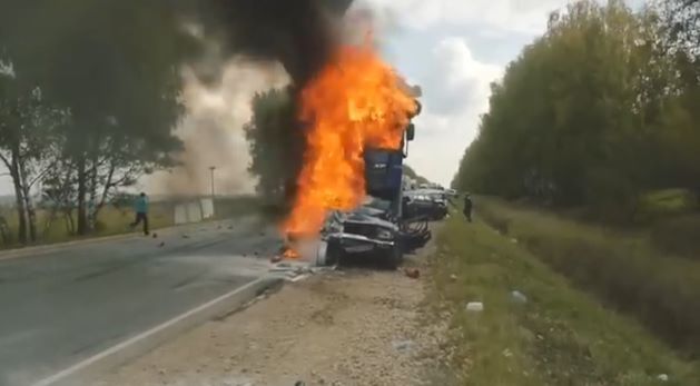 Мессендежры: на амурской трассе заживо сгорел человек