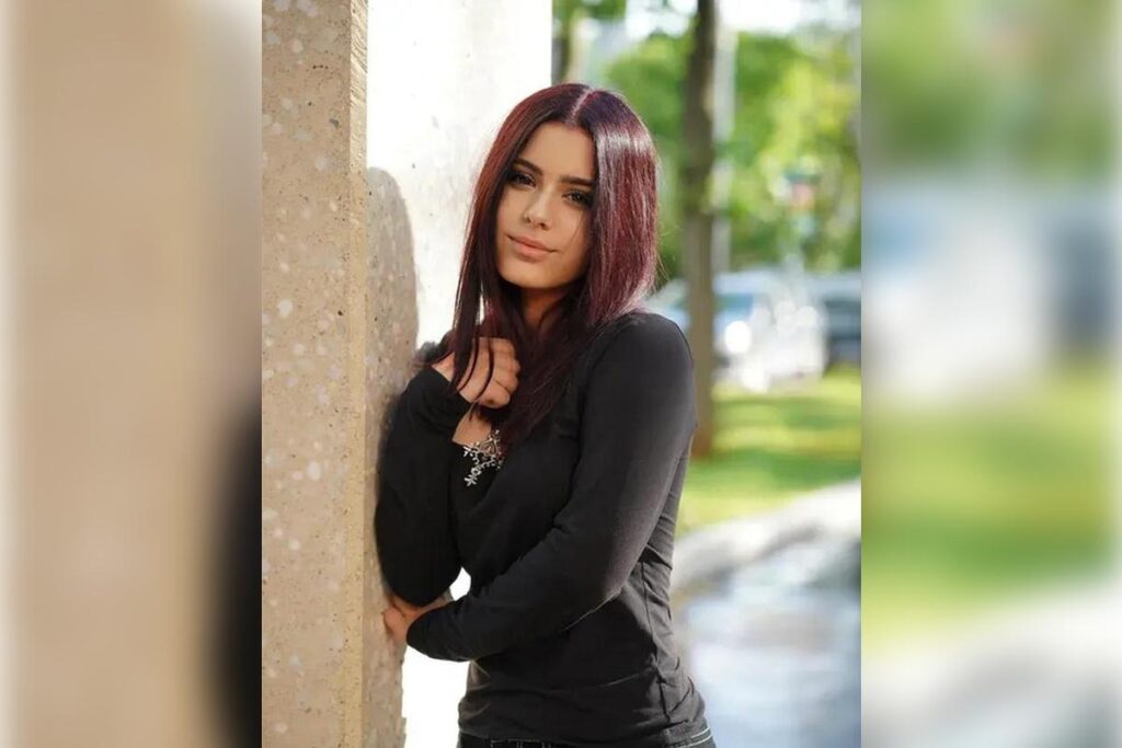 Ани Лорак удивила поклонников снимком 13-летней дочери