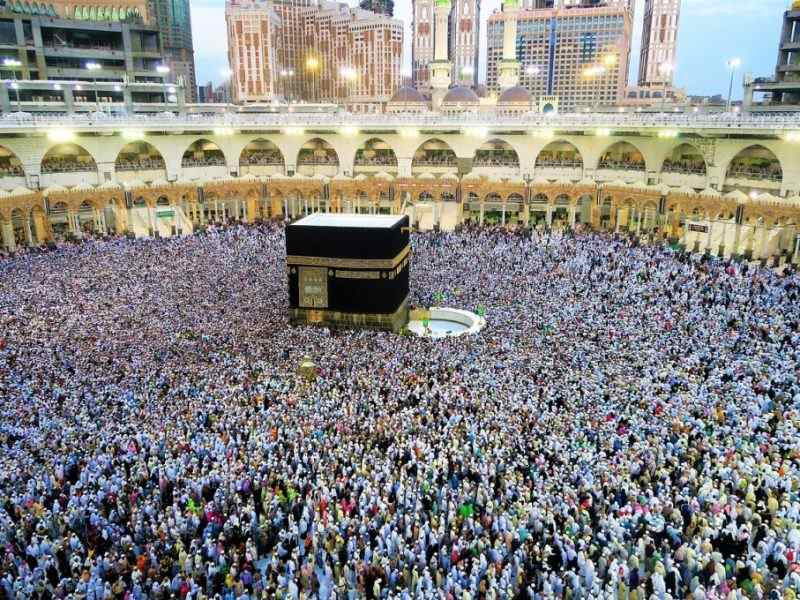 Более 550 паломников умерли из-за жары во время хаджа в Мекке