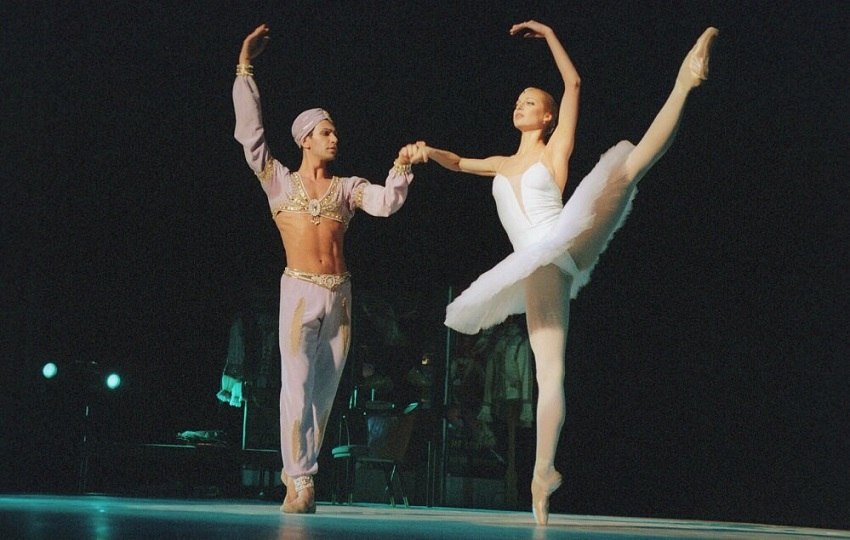 Николай Цискаридзе заявил, что Волочкова стала звездой балета благодаря ему