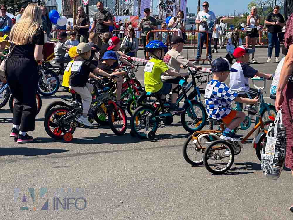 Почему так часто болеют дети? Педиатр рассказал, что родители делают неправильно