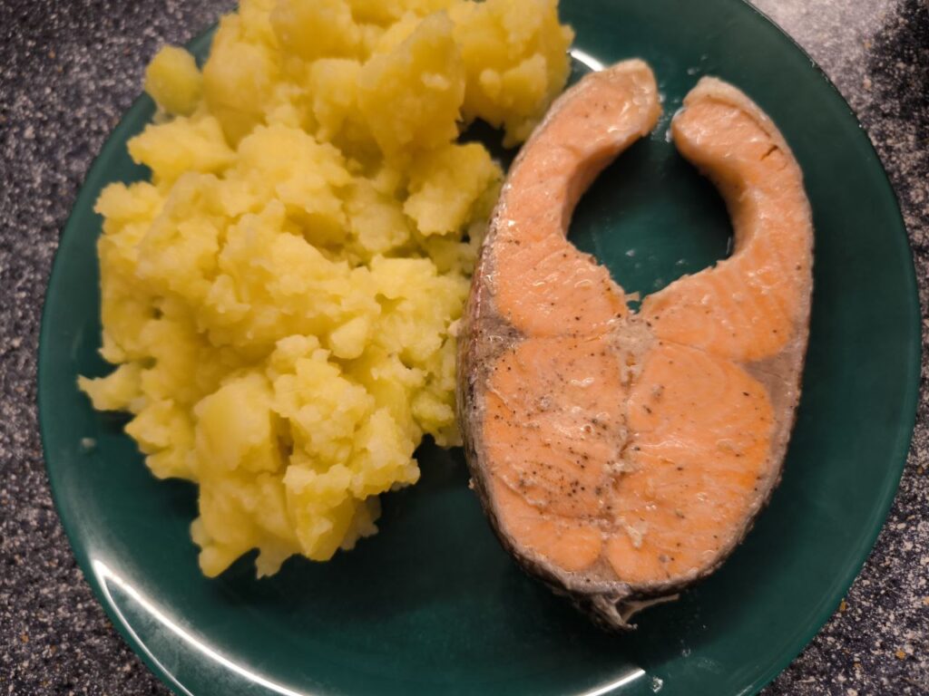 Об ужасах картофеля, красного мяса и чудо-коктейлях для похудения: что скрывают инста-нутрициологи?