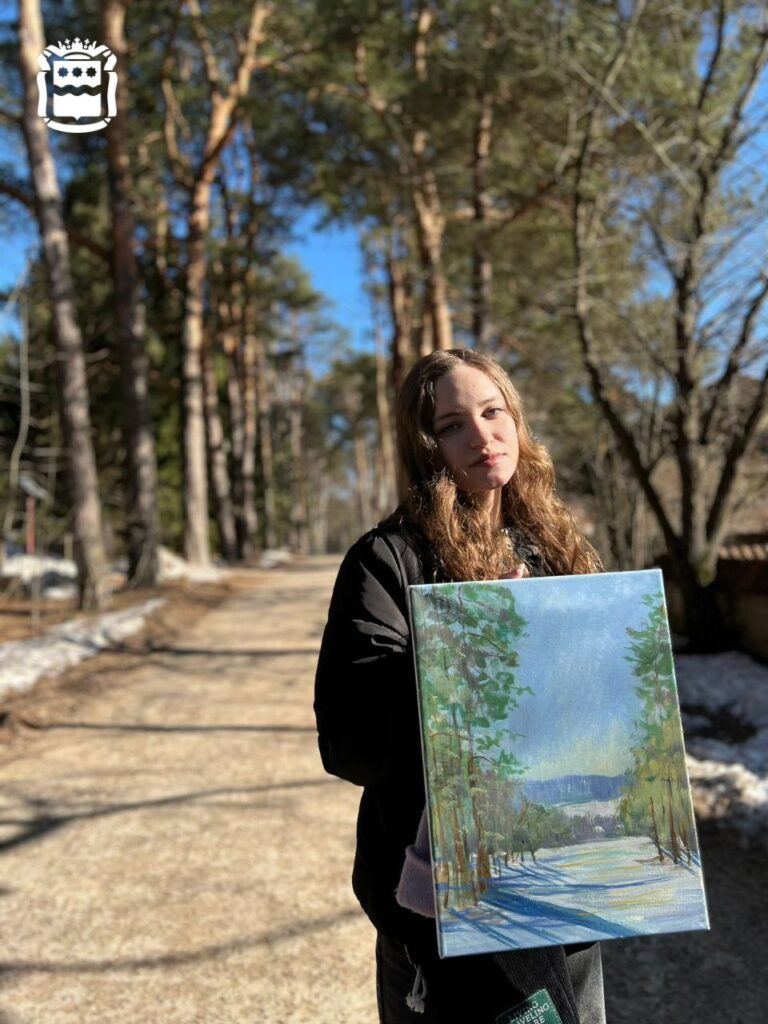 Юные амурские художницы победили во всероссийском конкурсе