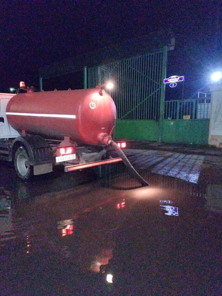 В Благовещенске борются с последствиями ливня