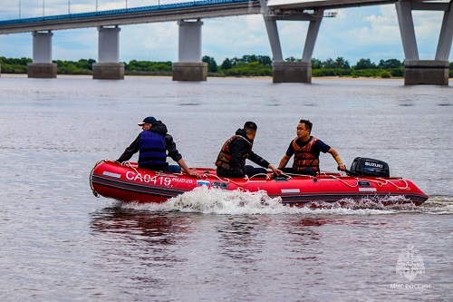 На воду Зеи спустят десятки катеров: известно, для чего