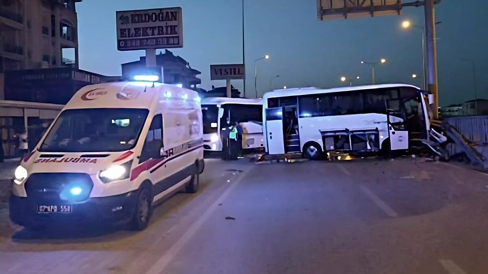 В ДТП в Турции пострадали 20 туристов из России и Белоруссии