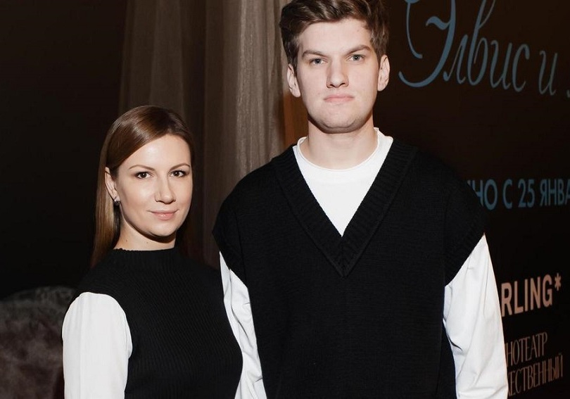 Актёр из сериала «Слово пацана» Андрей Максимов разводится с женой