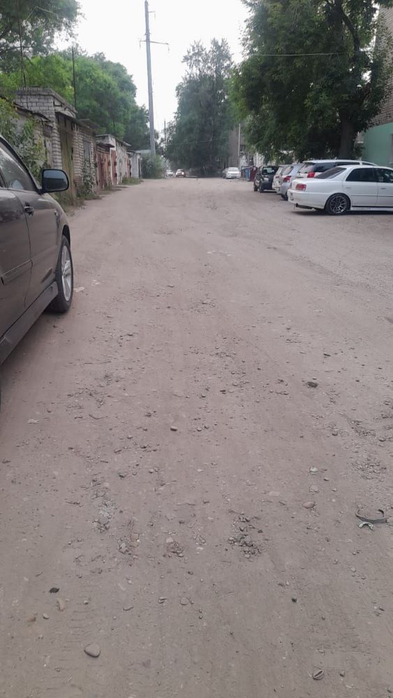 Задыхаемся от пыли: благовещенцы просят заасфальтировать оживленную улицу