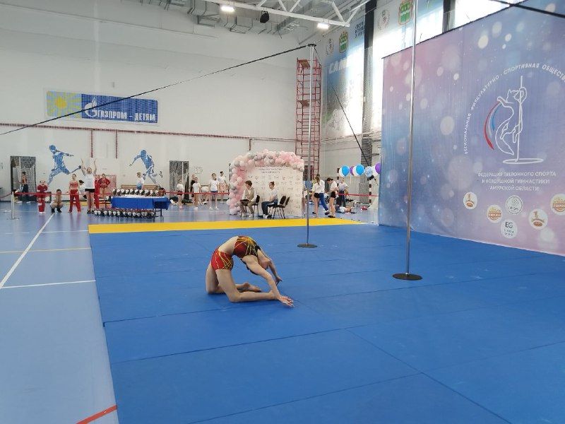 Лучшие на пилоне: в Благовещенске прошел открытый кубок по женским видам спорта