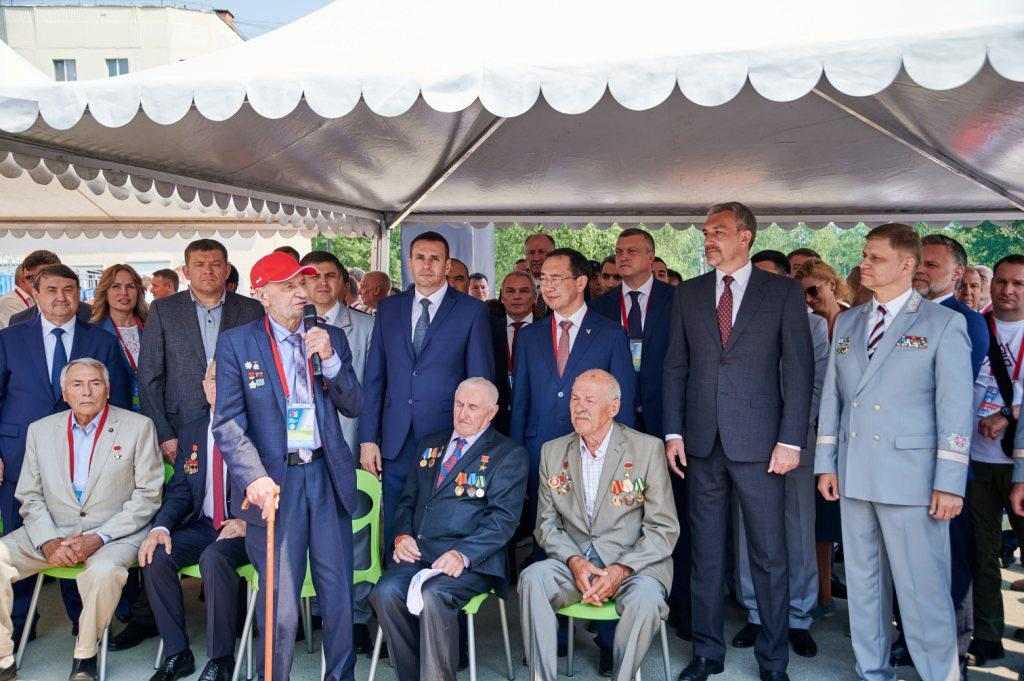 Открытие памятника бамовцам в Тынде, Василий Орлов