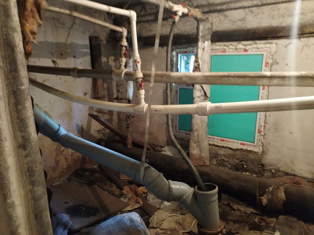 Дом вверх дном: благовещенская многоэтажка разрушается из-за недобросовестной УК