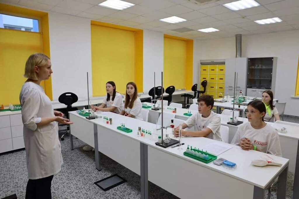 Юные амурчане поедут на университетские смены «Движения Первых»