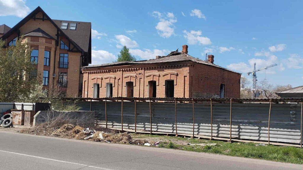 Здание, Благовещенск