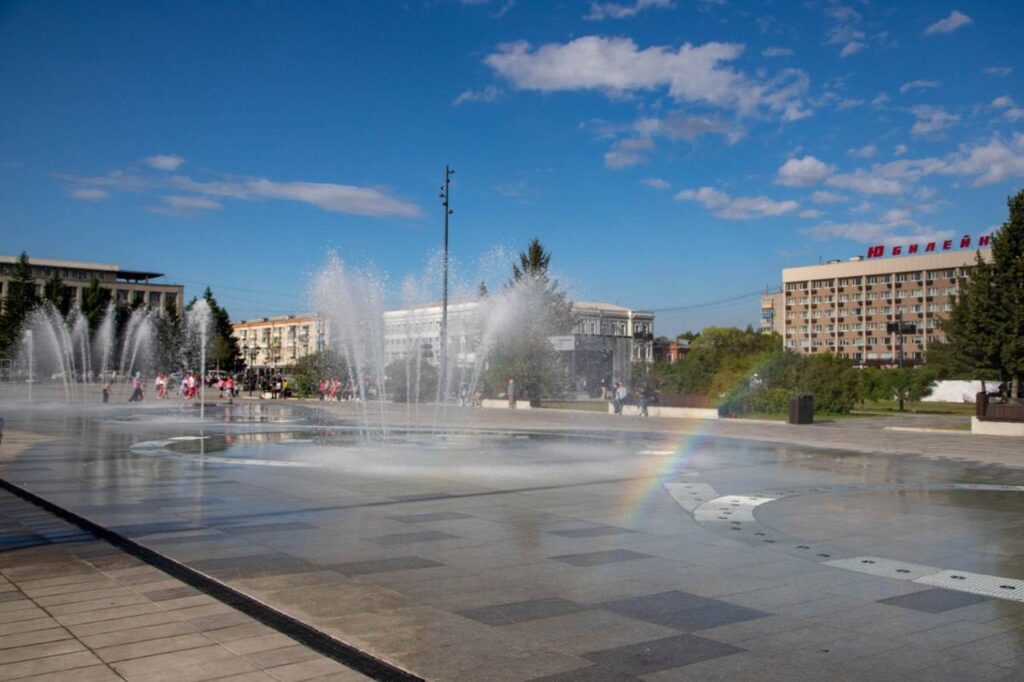 Аллея фонтанов в Благовещенске