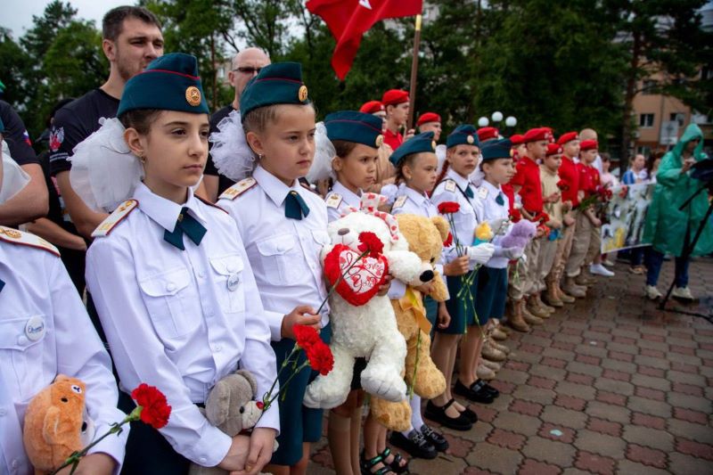 Память детей-жертв войны в Донбассе почтили в Амурской области