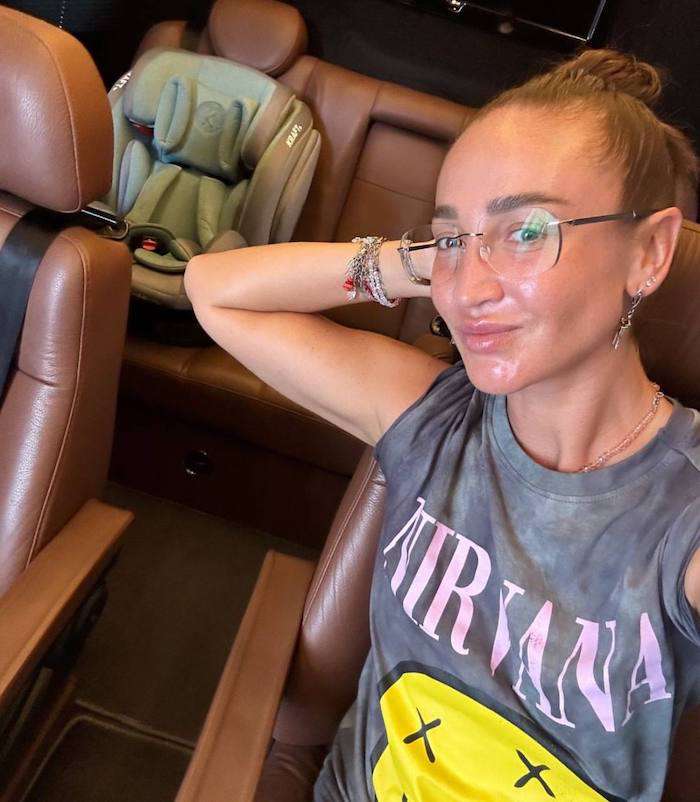 Ольга Бузова намекнула на беременность после новости о новом романе