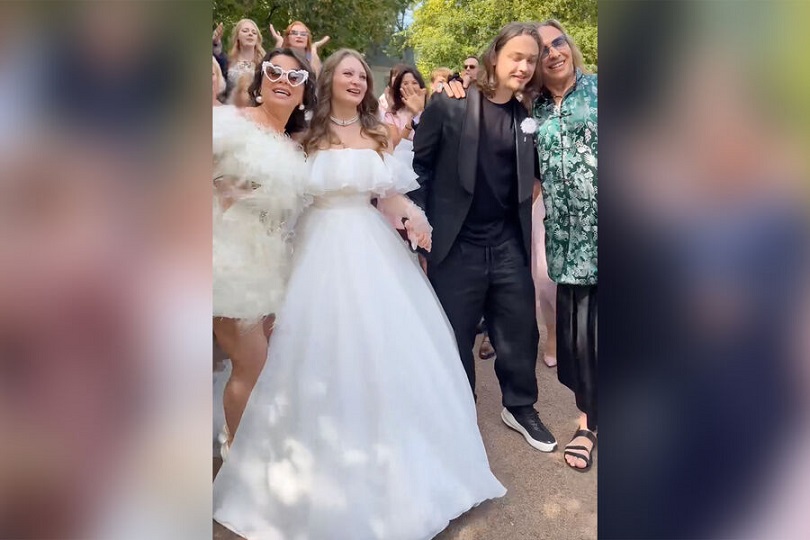 Сын Наташи Королёвой и Тарзана женился в годовщину свадьбы родителей

