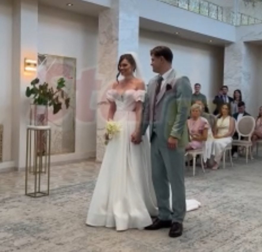 Звезда сериала «Постучись в мою дверь в Москве» Лиана Гриба вышла замуж 