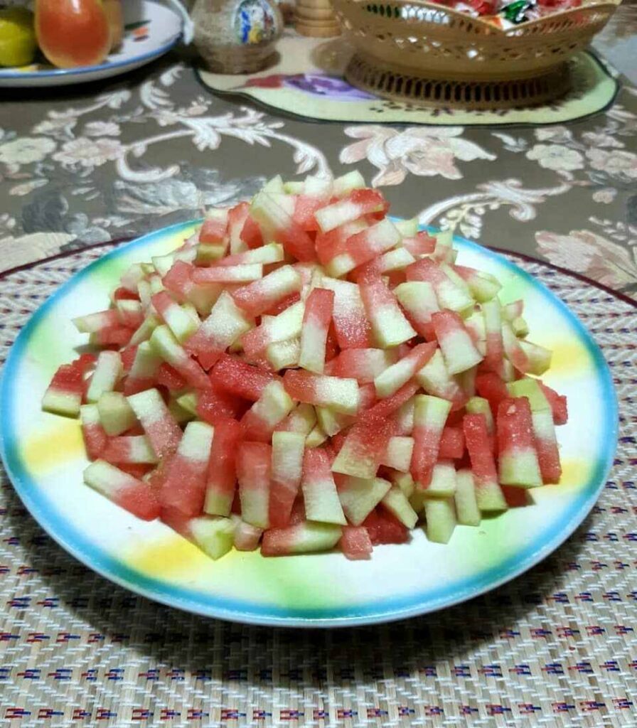 рецепты из арбуза, что приготовить из арбуза, арбузное варенье, варенье из арбузных корочек, салат из арбуза, пирог из арбуза