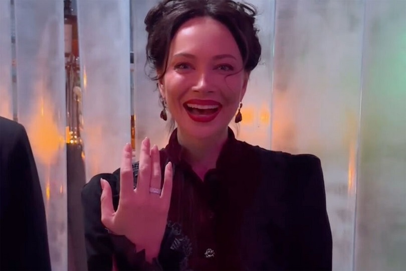 Настасья Самбурская сообщила, что выходит замуж