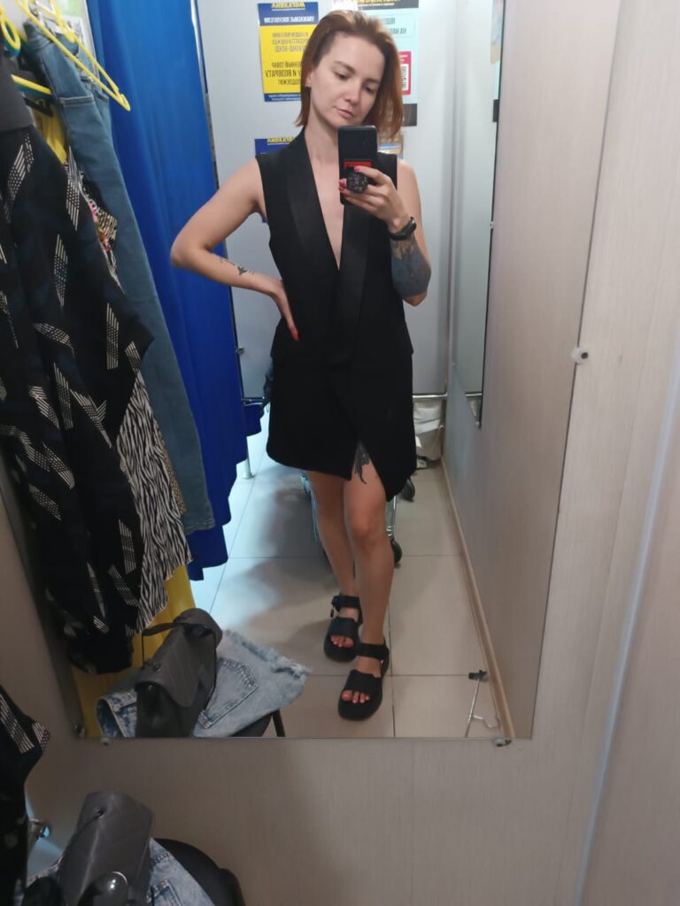 одежда из секонд-хенда, одежда секонд-хенд, стоковая одежда, правила шопинга, как одеться недорого, секонд-хенд