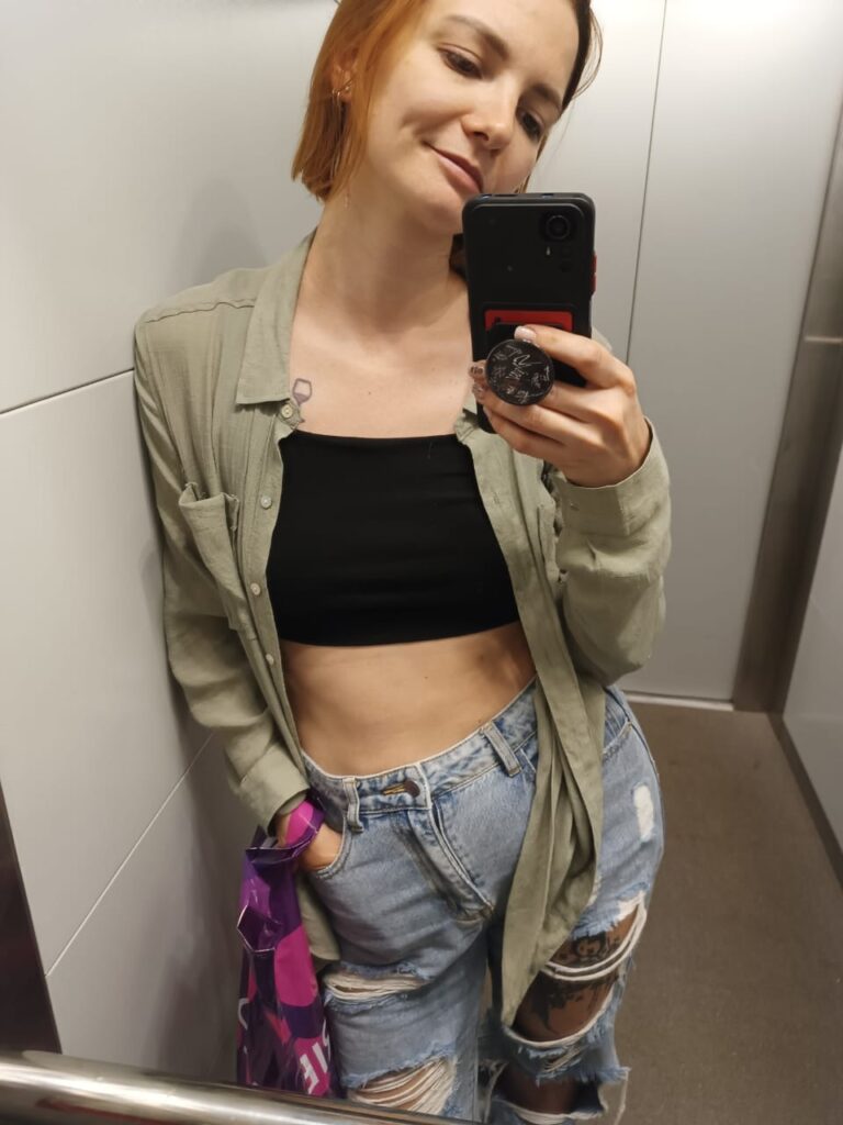 одежда из секонд-хенда, одежда секонд-хенд, стоковая одежда, правила шопинга, как одеться недорого, секонд-хенд