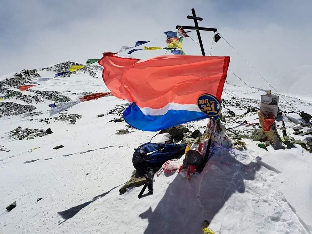 Пик Ленина, спасатель Евгений Вакуленко