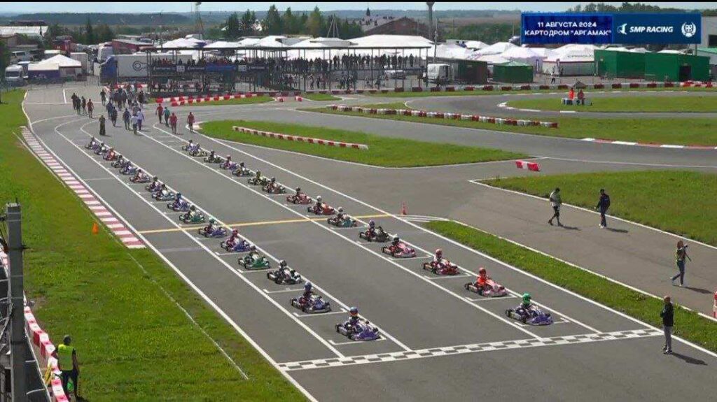 Соревнования по картингу
