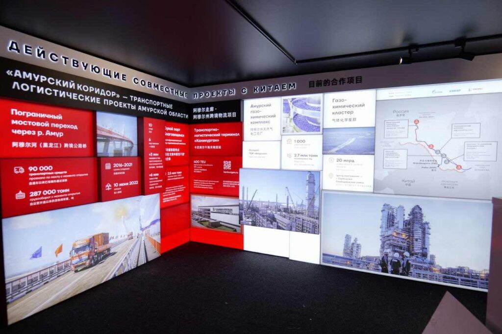 павильон Амурской области, «Улица Дальнего Востока», Алексей Чекунов