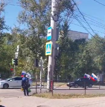 Жители Благовещенска удивил «странный» автопробег